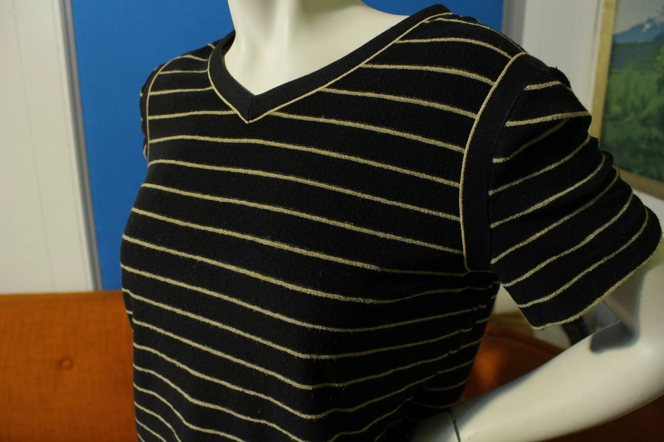 Act III Terry Cloth Vintage Striped 80's Women's Top Shirt V-Neck Medium