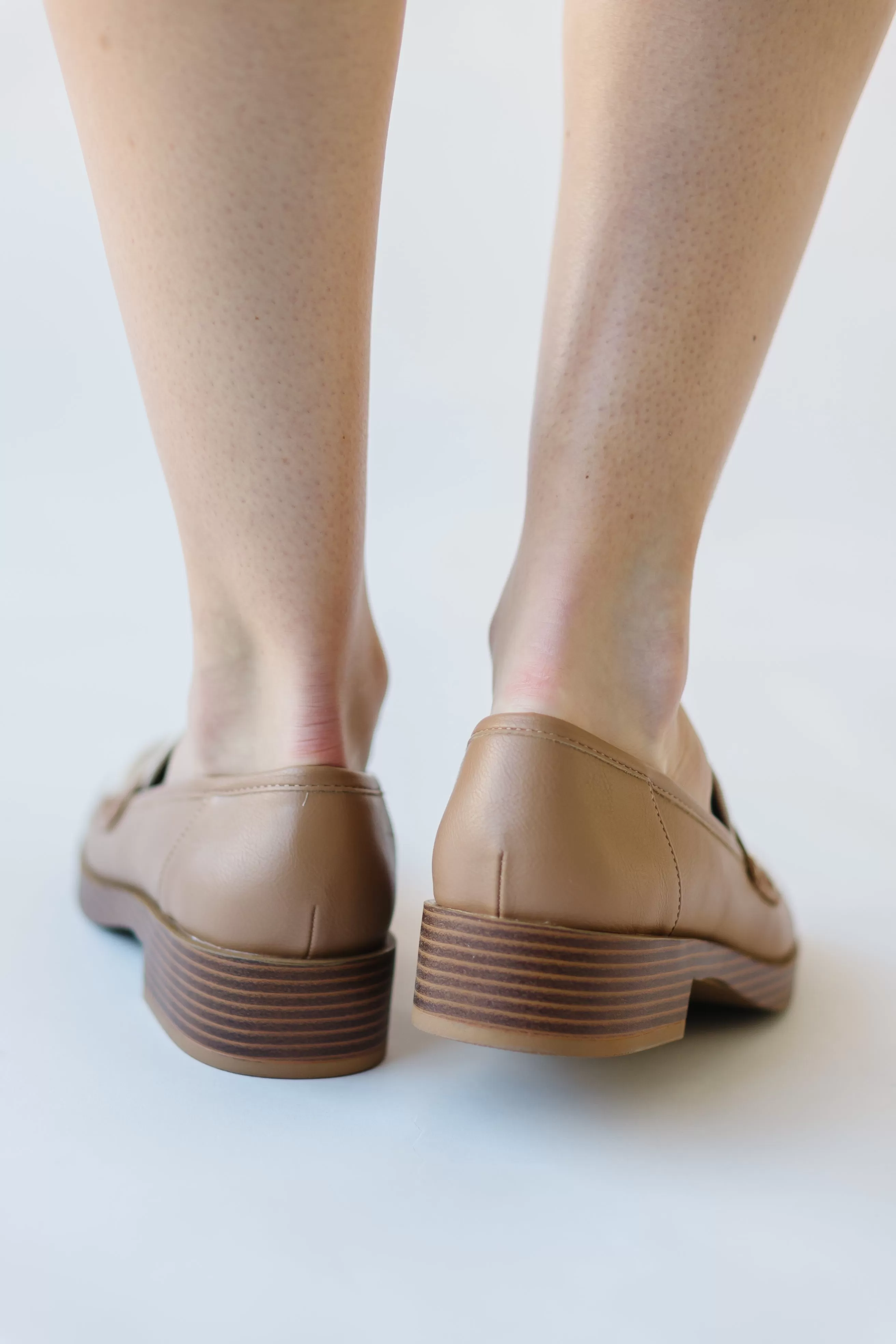 Chinese Laundry: Porter Loafer in Bone   Camel