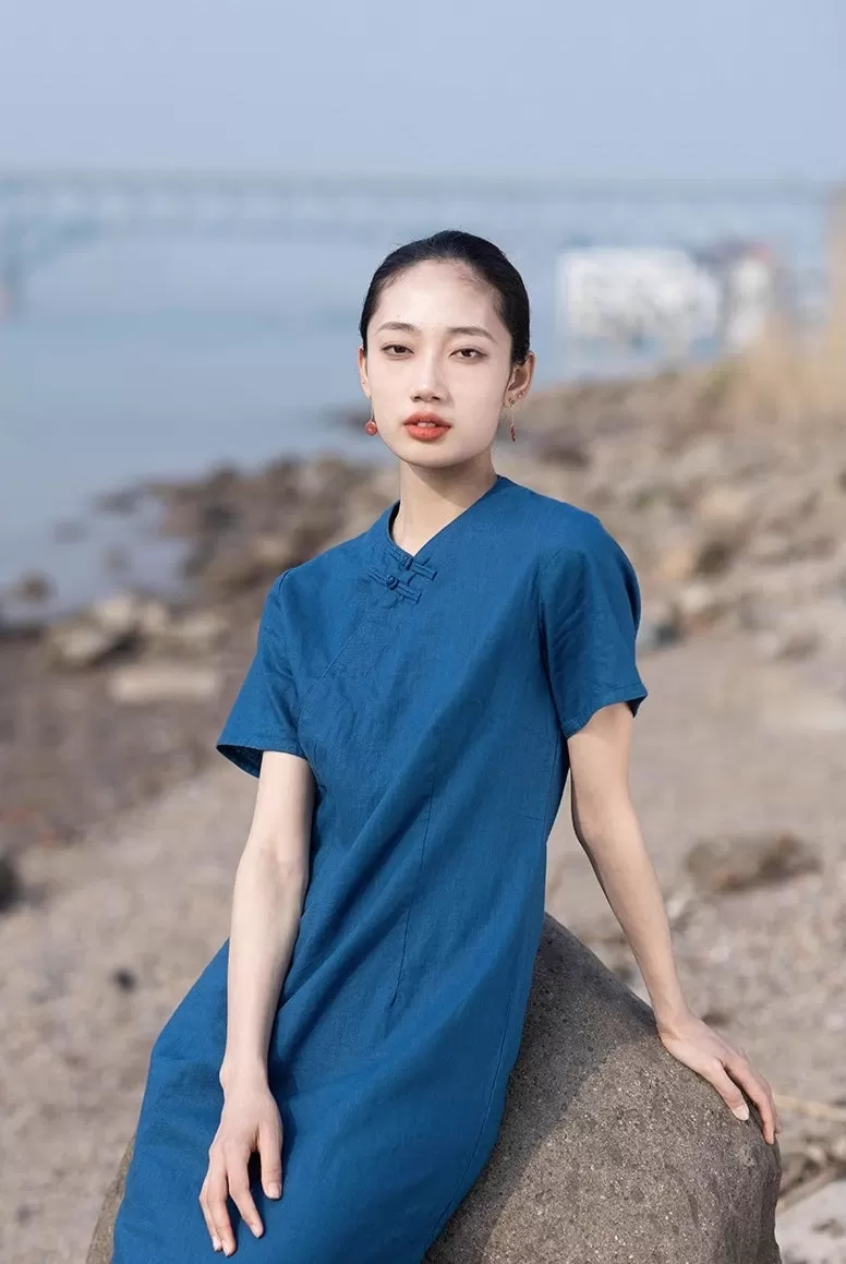 Classic Linen Cheongsam Dress in Blue