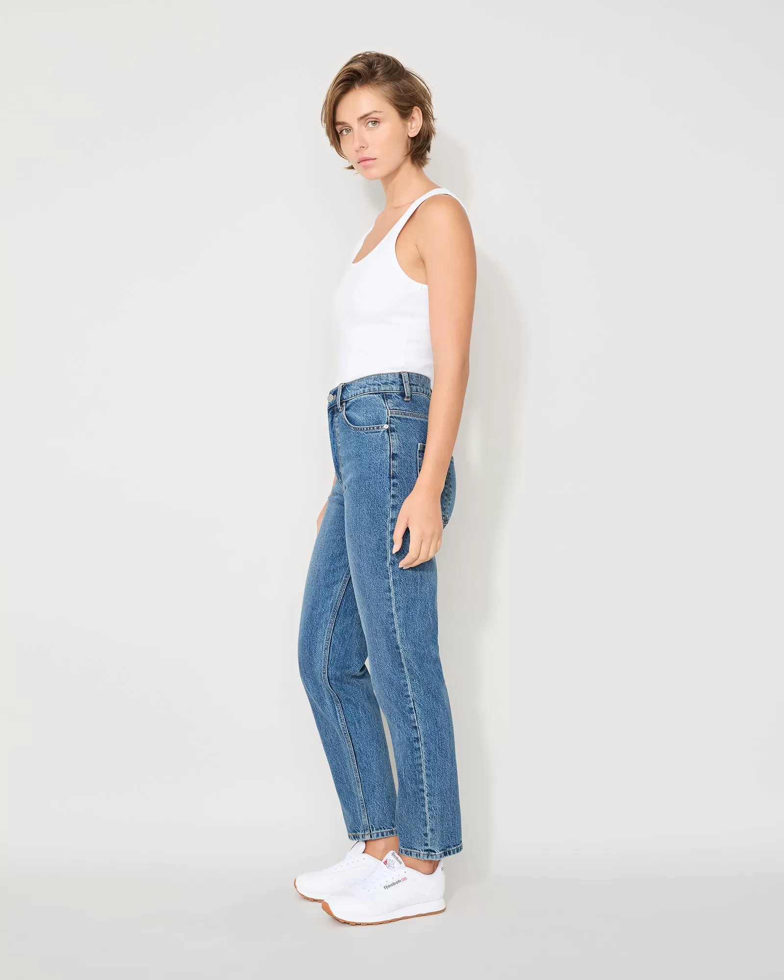 ESSENTIAL WEEKEND JEAN - MID INDIGO