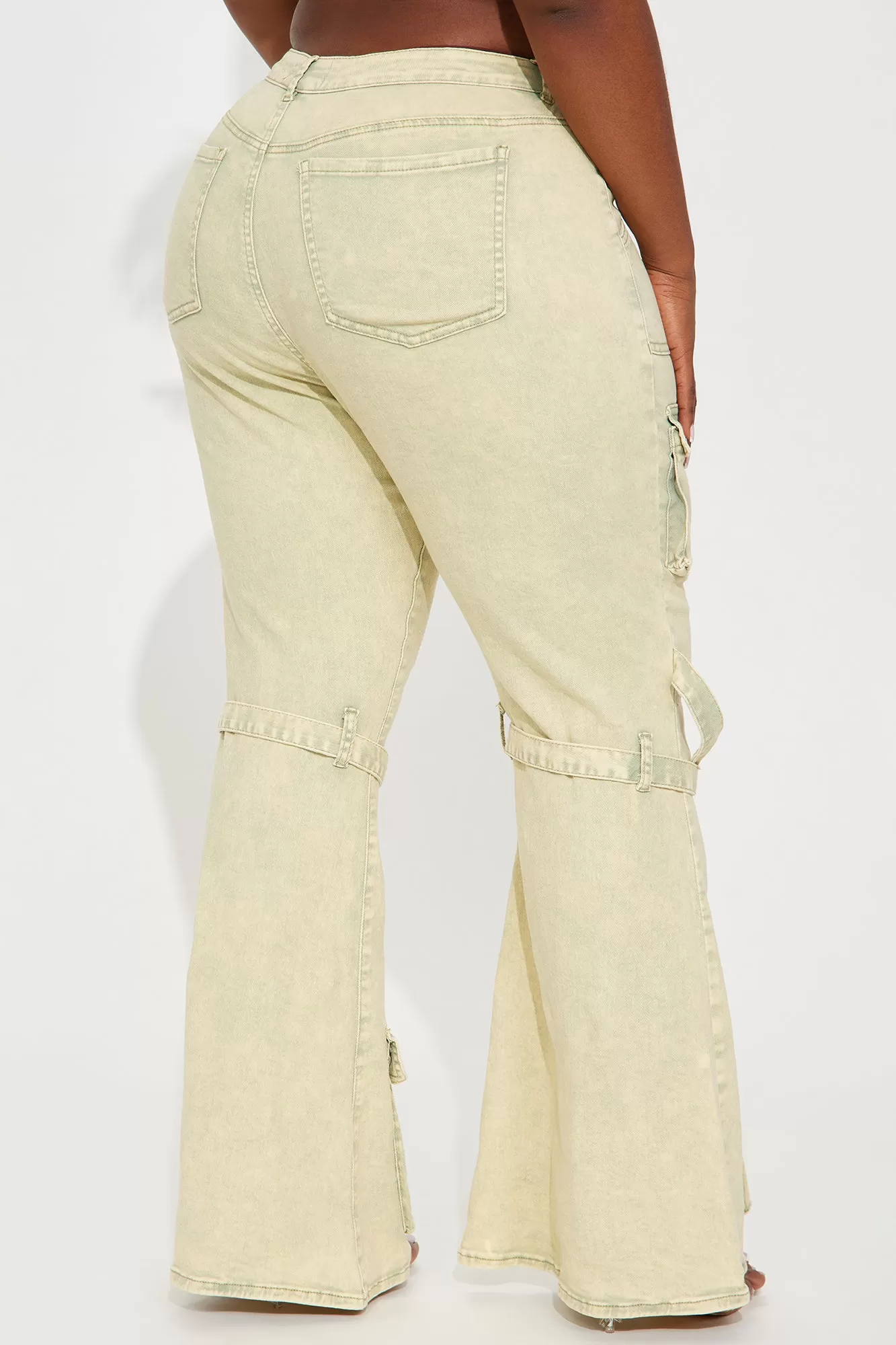 Feeling Free Mineral Washed Flare Pant - Green