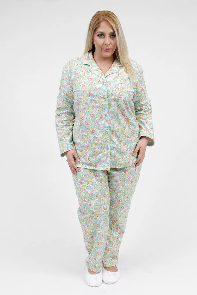 La Cera Plus Size Floral Flannel PJ Set