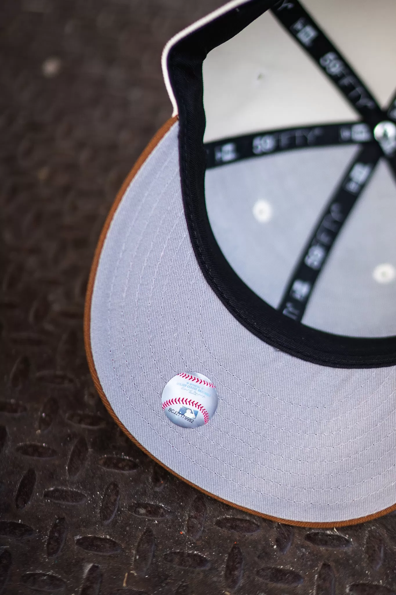 New Era Cleveland Guardians Progressive Field Grey UV (Off White/Wheat)