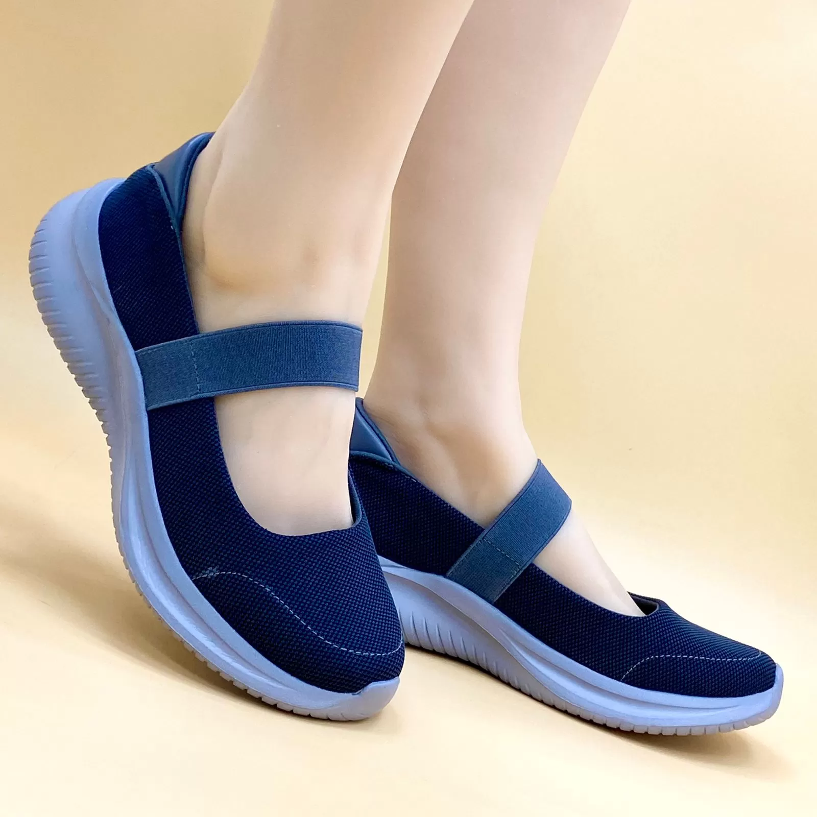 NEW ,  WOMEN FLAT SHOES W727