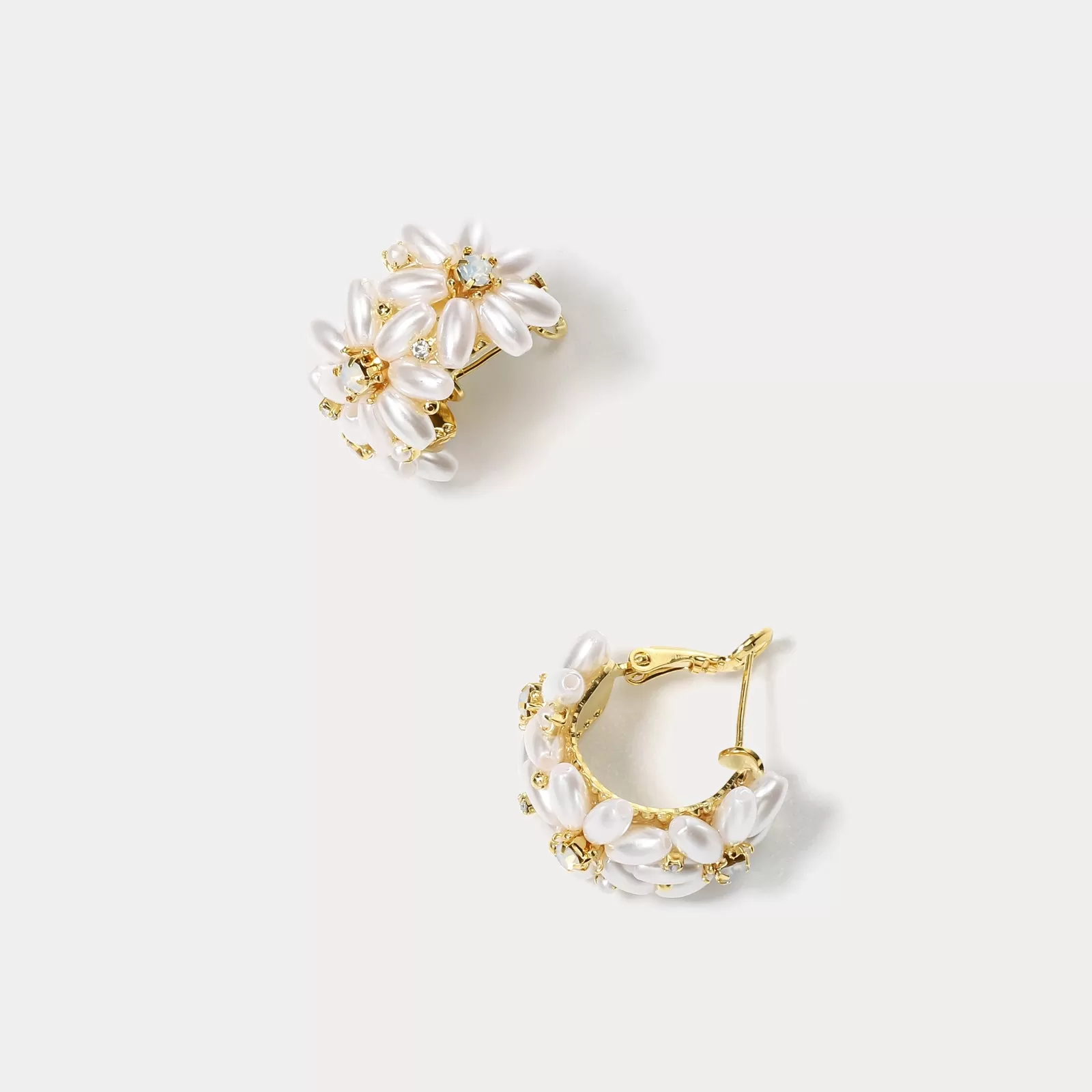 Pearl Floral Earrings