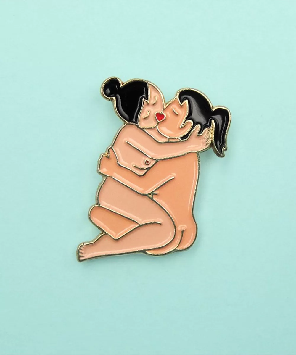 WHITE WOMEN IN LOVE PIN